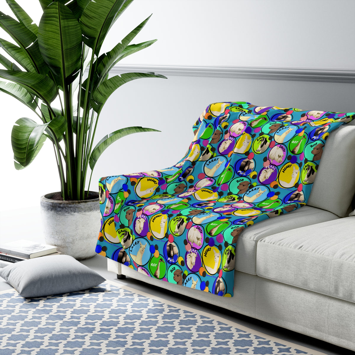 SHERPA FLEECE BLANKET (2 SIZES) - THE WHOLE GANG - CALI SUN